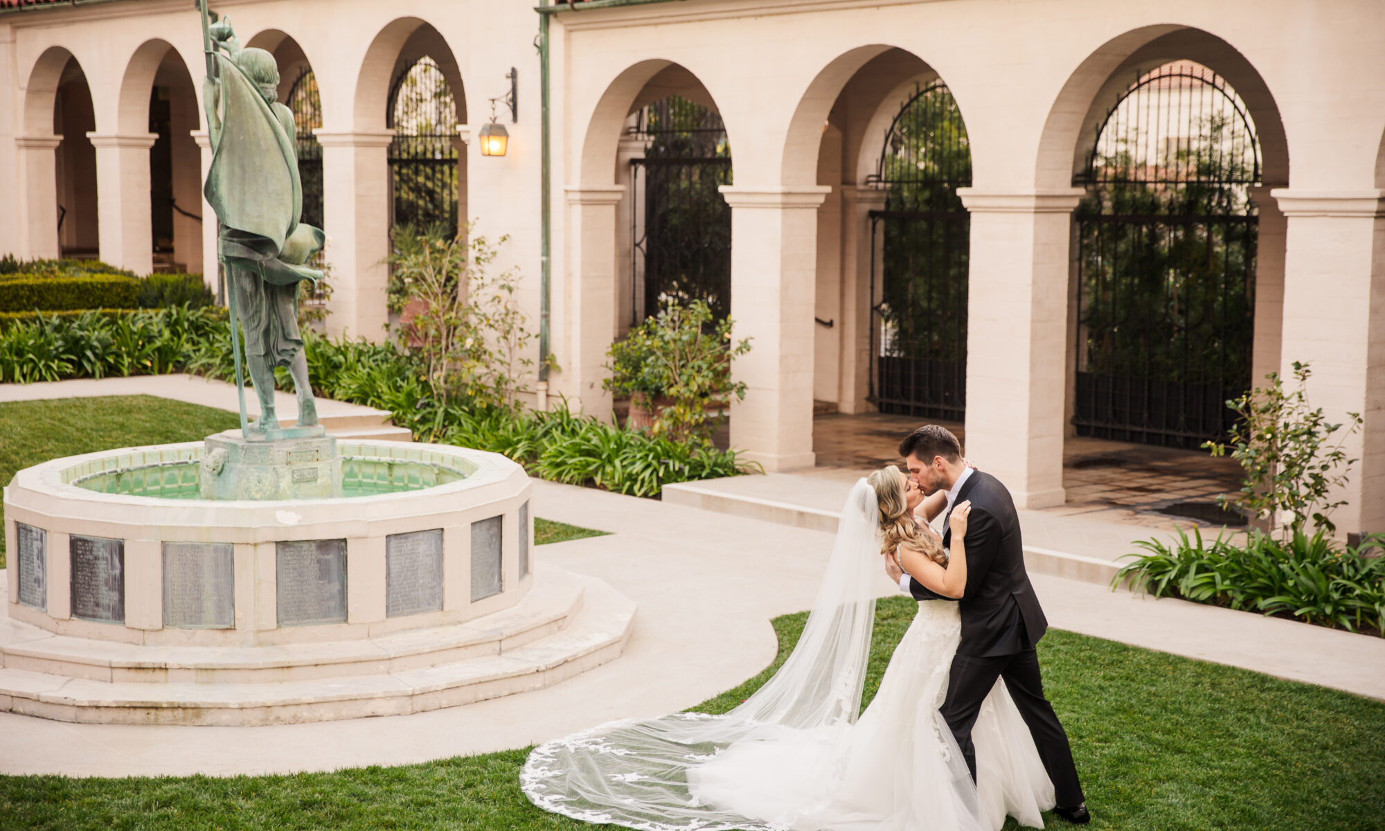 Garden Wedding at The Ebell of Los Angeles_Lin and Jirsa Photographer